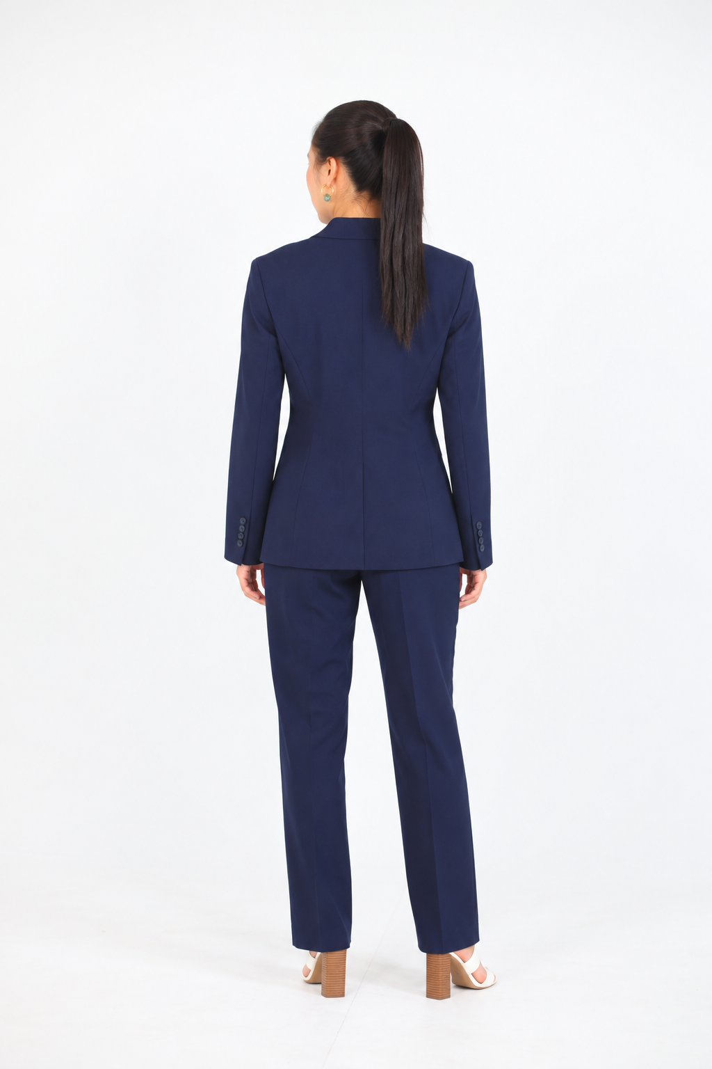 Tailored fit AV1 suit/NAVY Blue