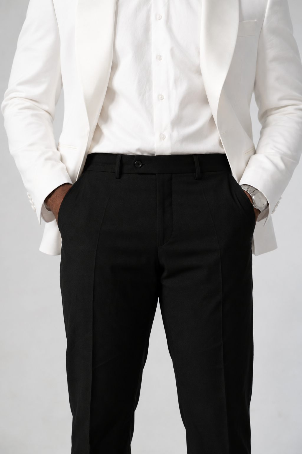 Tailored fit AV1 suit/ WHITE