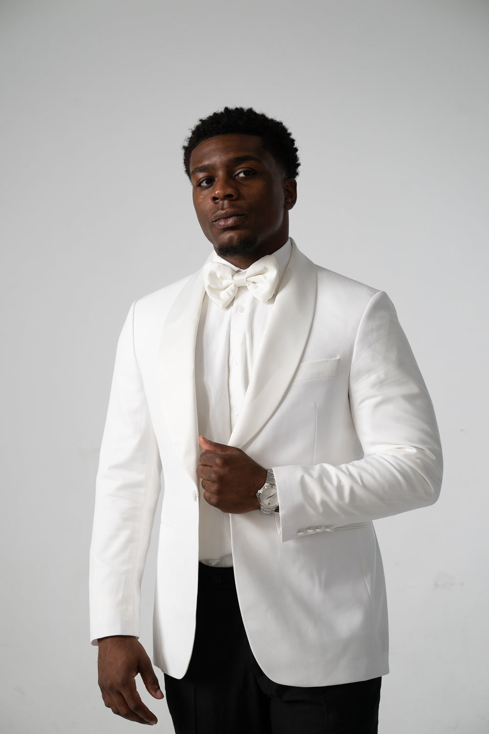 Tailored fit AV1 suit/ WHITE