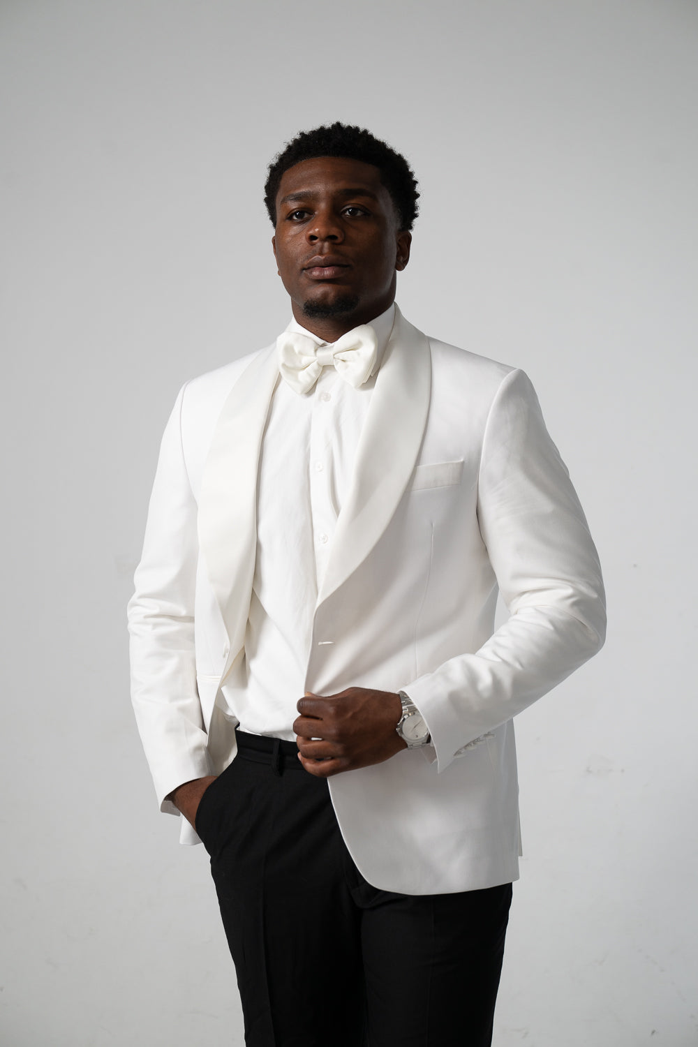 Tailored fit AV1 suit/ WHITE