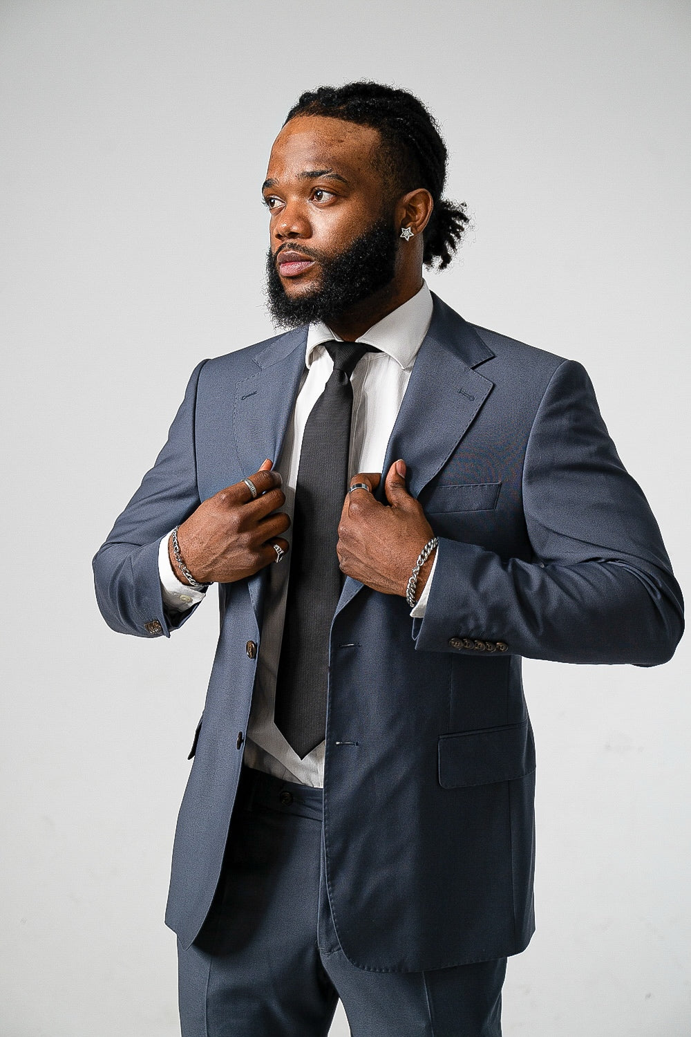 Tailored fit AV1 suit (pure S150’ wool) DARK GREY
