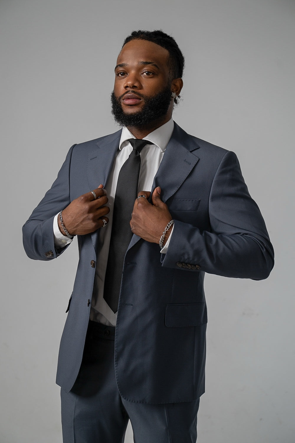 Tailored fit AV1 suit (pure S150’ wool) DARK GREY